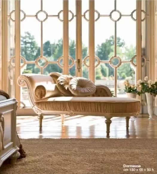 Chaiselounge Liege Chaise Stoff Couch Barock Luxus Beige Polster Club